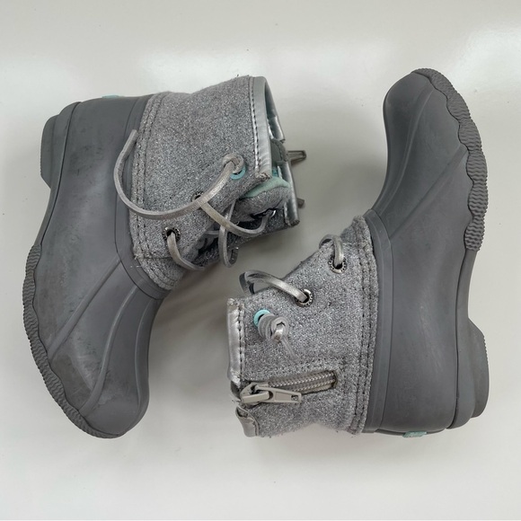 Sperry Top-Sider Kids Glitter Grey Gray Silver Saltwater Duck Boots Size 10 - Picture 2 of 8
